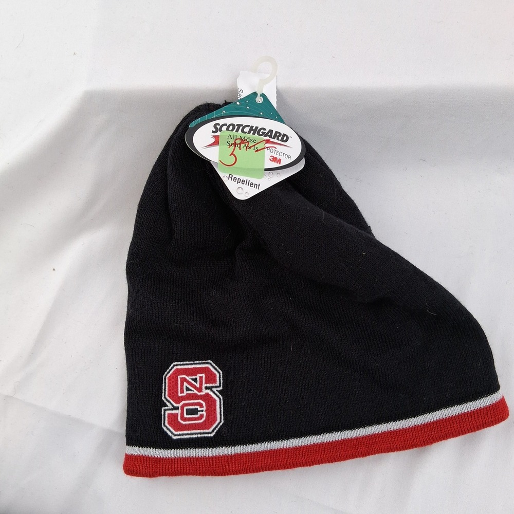 Adidas NC State Wolfpack Black Red Knit Beanie Hat One Size NEW WITH TAGS